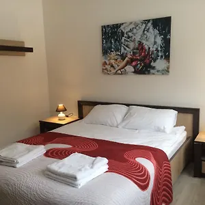  Апартаменты Mona Przy Stacji Metra