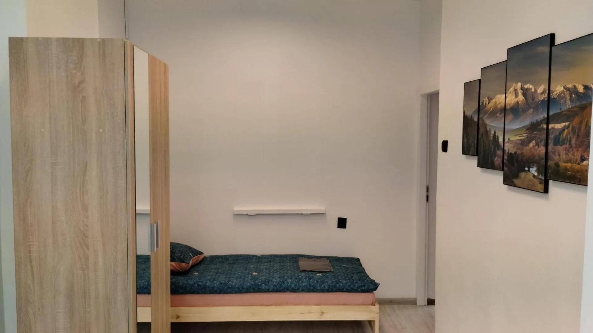 Vasylok Hostel Warsaw